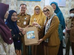HARGANAS Ke-33 Tahun 2026, Bupati Ayu Asalasiyah Ajak Ayah Jadi Pilar Utama Membangun Generasi Emas Way Kanan